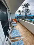 Palms Trees & Oceanfront Condo: FAB Reviews -So Cozy  2BD-2Bath,Deck,Pool & WiFi