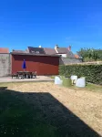 Vacation apartment with garden 1.5 km from the sea.