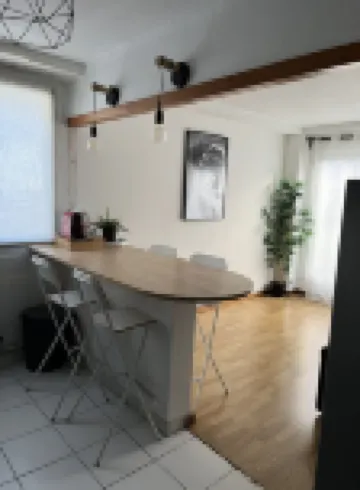 Charming F2 a stone's throw from Paris and Stade de France 塞納河畔埃皮奈酒店