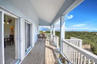 2 bedroom house with ocean views