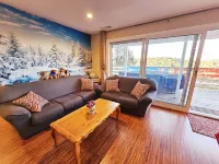 Panoramic Lake View!!! Modern 4 BD 2 BA/Level entry - Wi-Fi