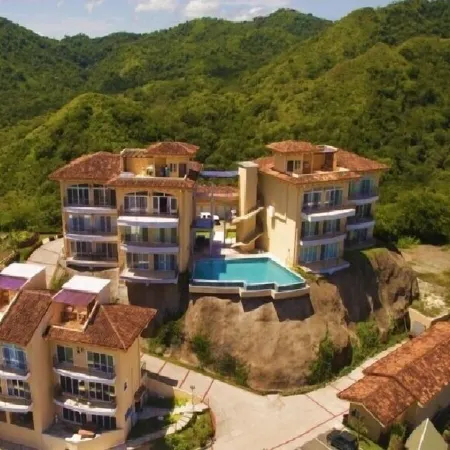 Extraordinary 2br Condo in Ocotal with amazing Bay and Ocean Views!