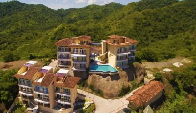 Extraordinary 2br Condo in Ocotal with amazing Bay and Ocean Views!