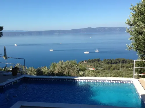 Villa in Podgora, 2 app. quiet super sea and island view. Private pool, WiFi