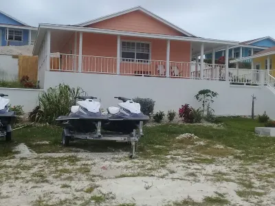 Exuma Point -Swimming Pigs Resort Purple Hotels near Exuma Point Beach