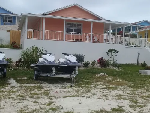 Exuma Point -Swimming Pigs Resort Purple Hotels in Rolleville