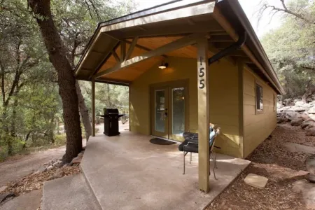 Sedona! Near Slide Rock, Good Vibes. A place to catch your breath. Отели рядом с достопримечательностью «Парк штата Слайд Рок»