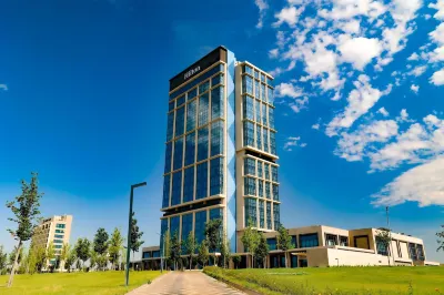 Hilton Samarkand Regency Hotel dekat Shah-i-Zinda