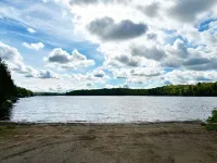 Beautiful  1-bedroom Cottage on Shawanaga Lake Hotels in Parry Sound District