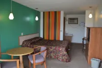 Edgetowner Motel