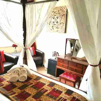 The Palms Guest House Rooms