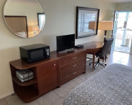 Beach Front Motel Hotels in Flagler Beach