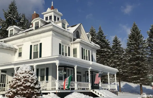 中心海港薩頓之家住宿加早餐旅館