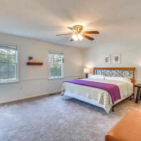 Screened Patio & Yard: Clemson Weekends/Lakes Stay
