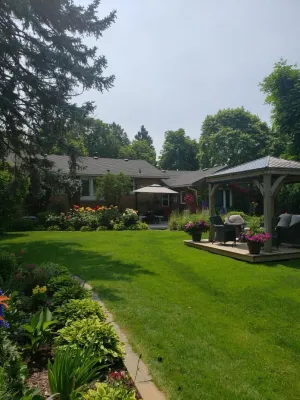 627 on King Bed and Breakfast Hotels near Niagara-on-the-Lake