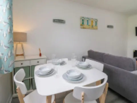 Sea Rose Hotels in Cardigan