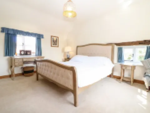 Elmhurst Cottage Hotels in 