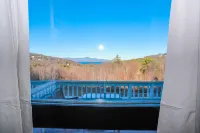 Gunstock Inn & Suites - Mountain view
