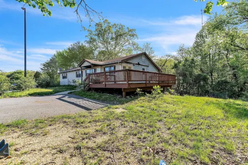 Peaceful Pet Friendly Chesapeake Escape 4 Bedroom Home