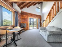 Shining Star Beachfront Accommodation Hotels in Seaview