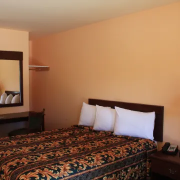 Gold Trail Motor Lodge