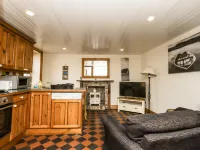 2 Burnside Place Hotels in Dalbeattie