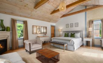 Inn at Silver Maple Farm