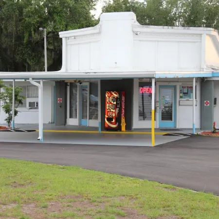 Royal Inn Motel