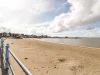 Eden on the Crescent - Beach