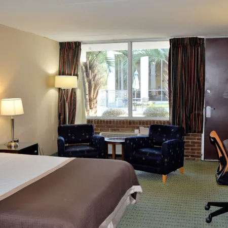 Landmark Inn