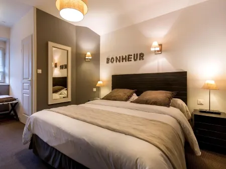 LogisHotels le Relais du Quercy Отели в г. Ла-Шапель-о-Сен