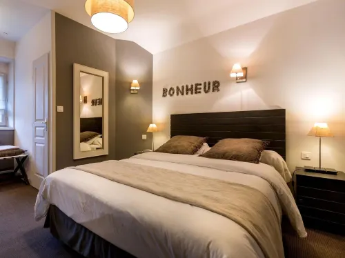 LogisHotels le Relais du Quercy Hotels in Puy-d'Arnac