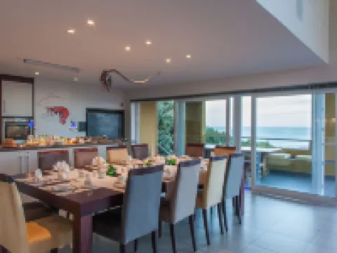 Crayfish Lodge Sea & Country Guest House Hotels in Gansbaai