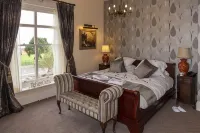 Ryde Castle by Greene King Inns Hotels in 