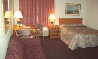 Village West Resort & Hotel