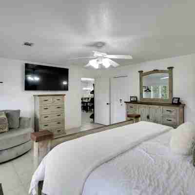 湖泊通道:寵物友好型雙拼別墅在溫泉城! Rooms