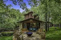 The Woods Cabins - Pet-friendly
