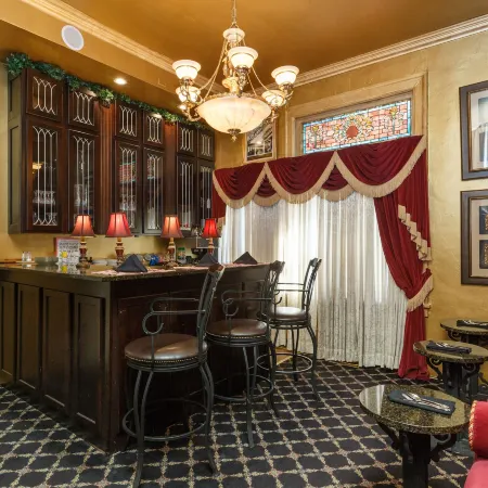 Boggs Mansion Отели рядом с достопримечательностью «Национальный вольер»