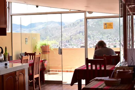 Kuska Hostal Отели рядом с достопримечательностью «Двенадцатиугольный камень»