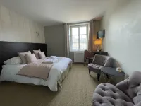 Auberge du Chasseur Hotels in Houdan
