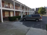 Motel Town House - parking