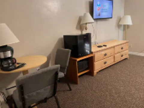 Oswego Inn Hotels in Oswego