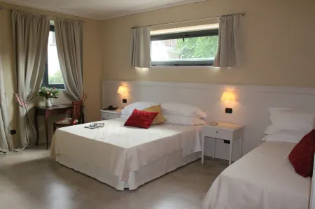 Albergo della Ceramica Отели рядом с достопримечательностью «Via Ferrata Bec Valletta»