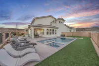 Paseos Poolhouse Home - Swimmingpools