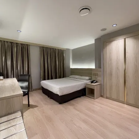 Hotel Imperial (Managed by First City Hotel Sdn Bhd) Отели рядом с достопримечательностью «Торговый центр Fahrenheit 88»