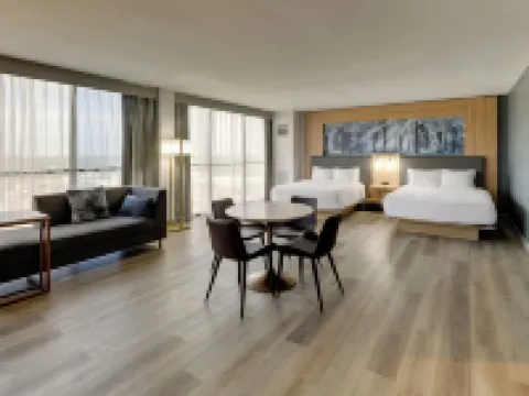 Mobile Marriott Hotels in Mobile