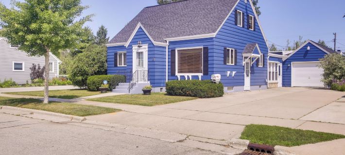 Cozy Wisconsin Abode Walk to Lake Michigan! Hotels in Algoma