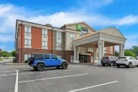 Holiday Inn Express Princeton/I-77 Hotels in Mercer County