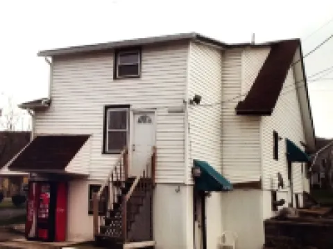 Economy Inn Ithaca Hotels in Town of Ithaca