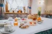 Residence Obermoarhof - Family Apartments with Pool & Playground 키에네스 호텔